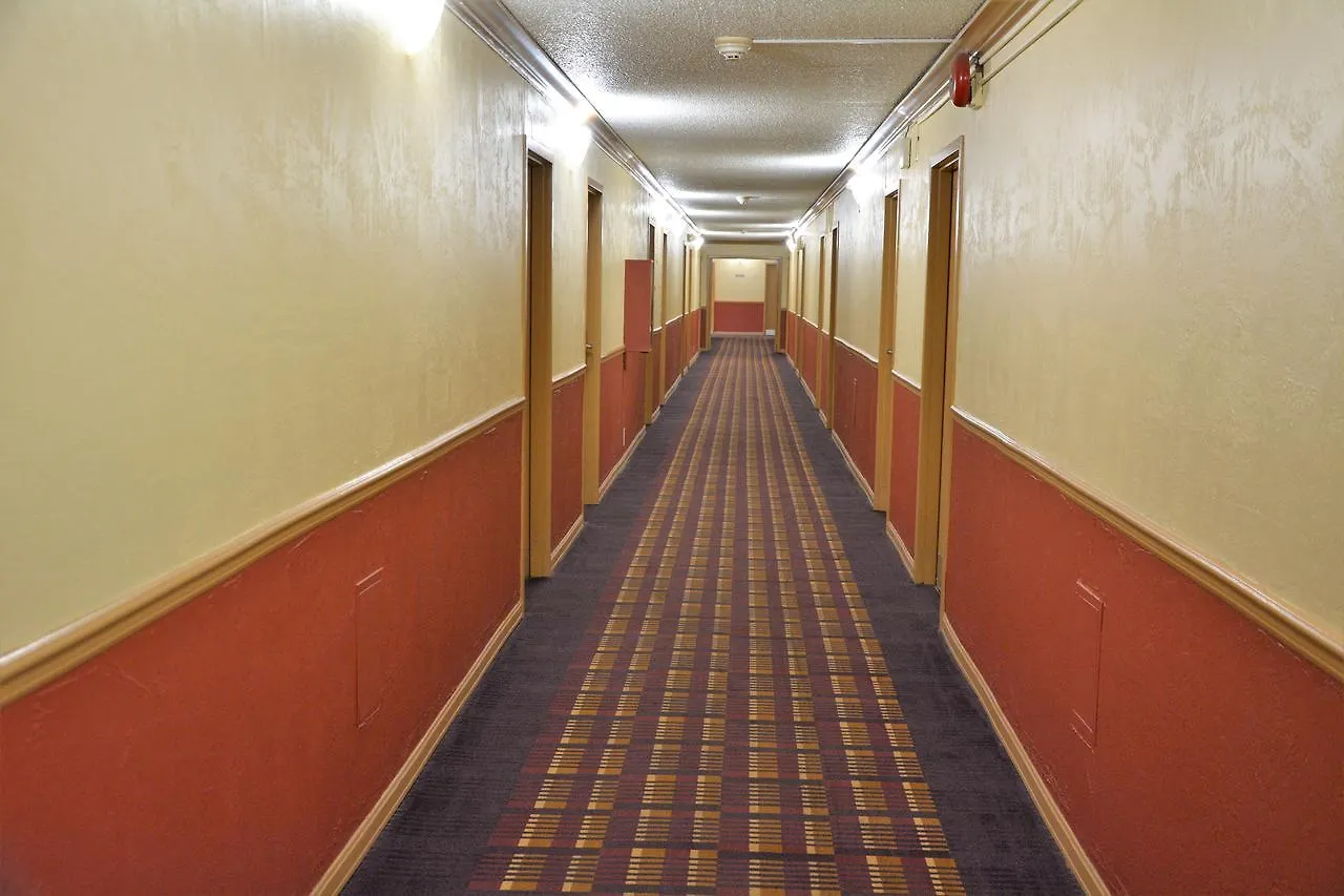 **  Columbus Grand Hotel & Banquet Center United States